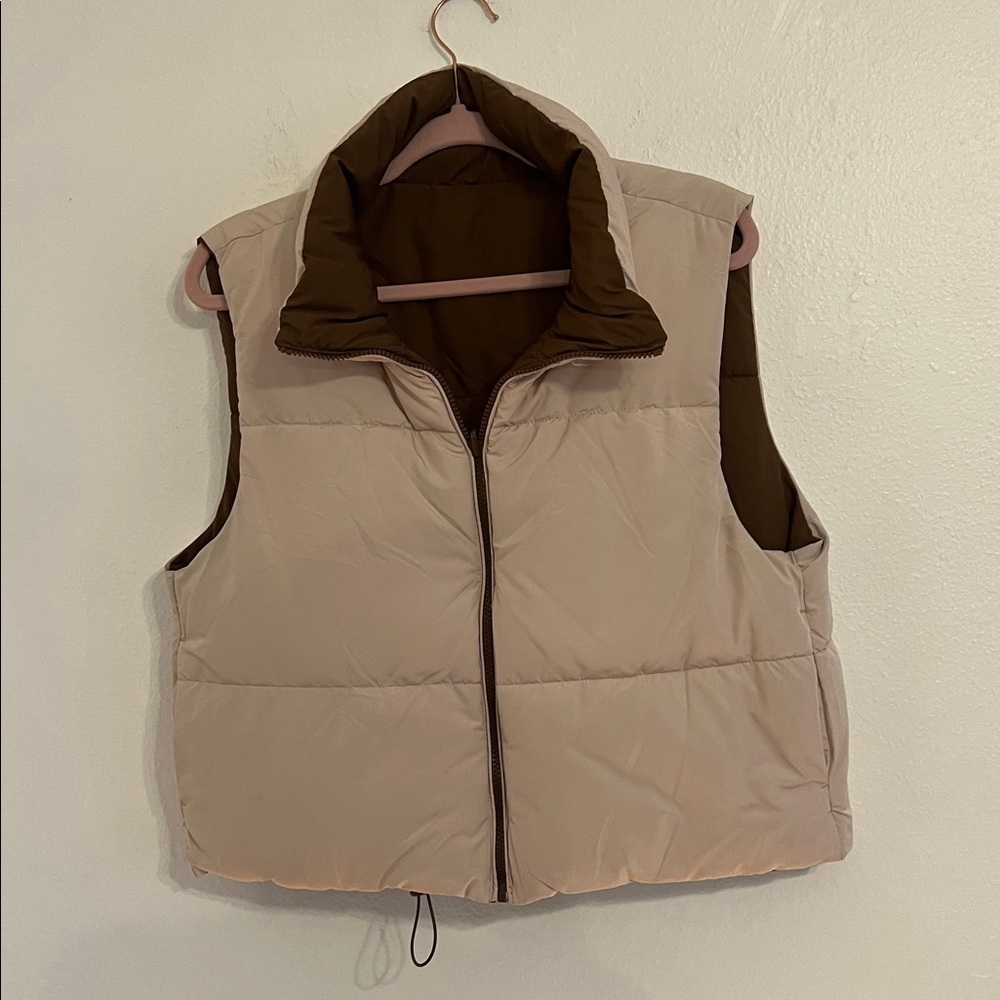 NWOT Love Tree Size M Quilted Brown/Beige Reversible Funnel Neck Puffer Vest - Picture 7 of 9